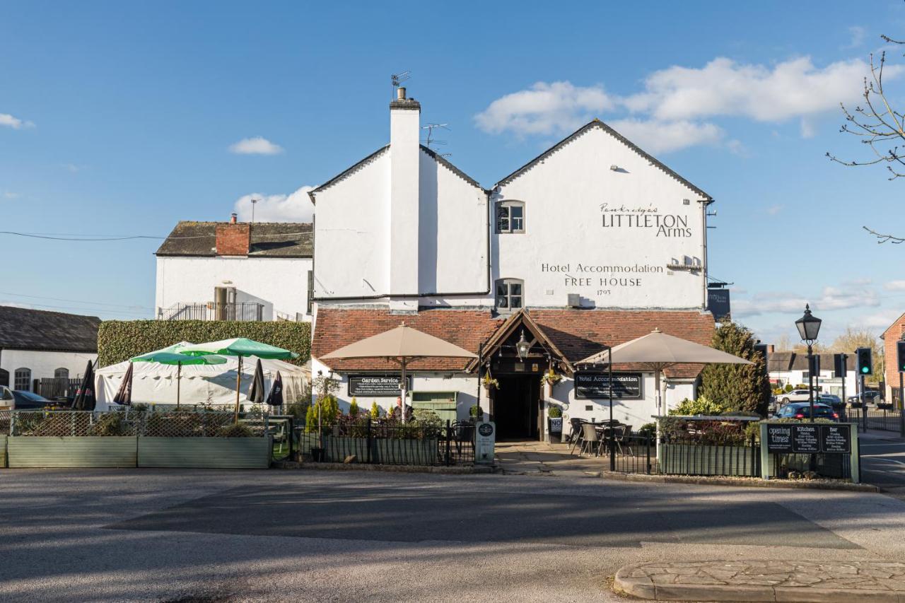 The Littleton Arms Hotel Penkridge Bagian luar foto