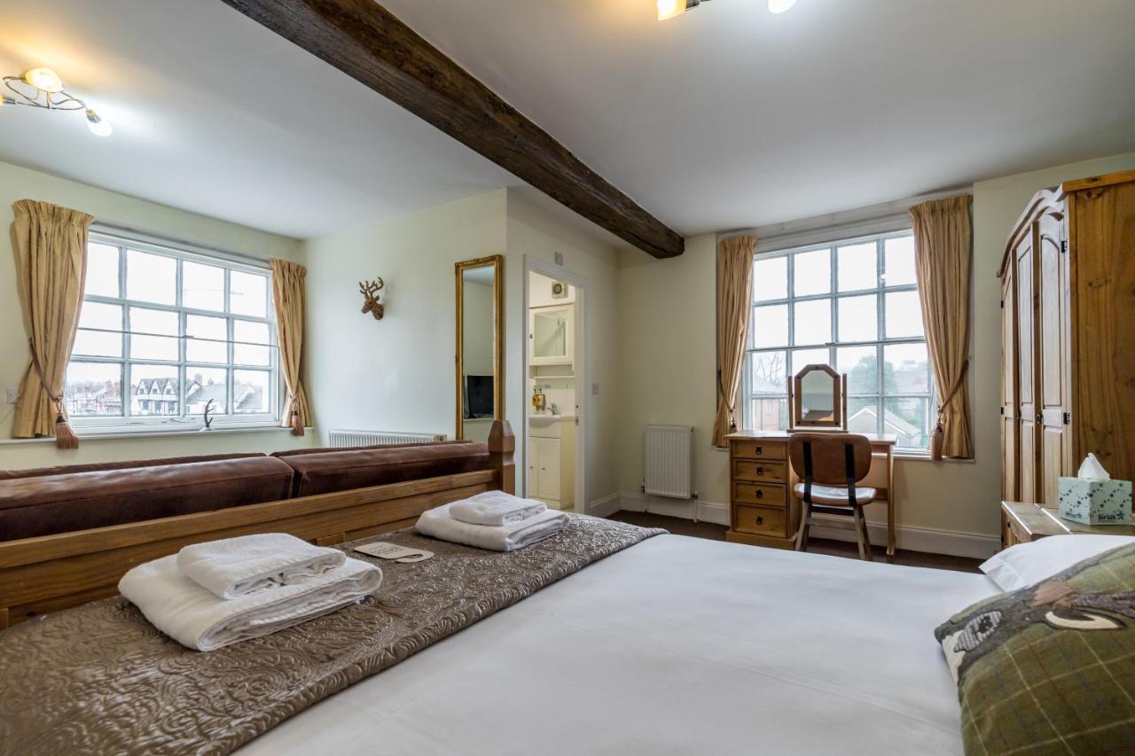 The Littleton Arms Hotel Penkridge Bagian luar foto