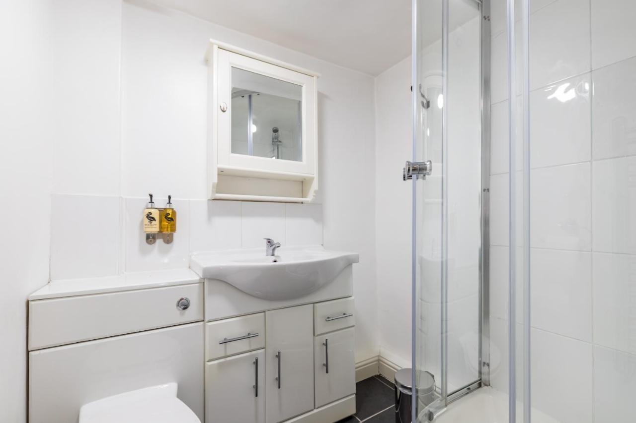 The Littleton Arms Hotel Penkridge Bagian luar foto