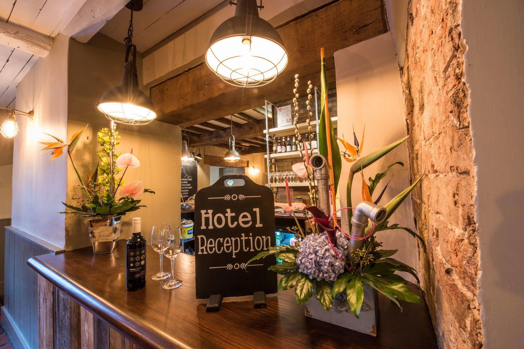 The Littleton Arms Hotel Penkridge Bagian luar foto